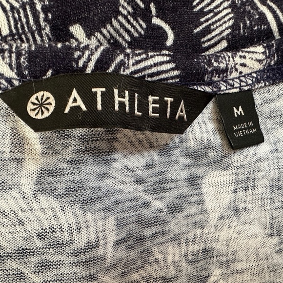 Athleta Tunic Tank Top Blue White Floral Size M Modal Blend - Picture 10 of 11